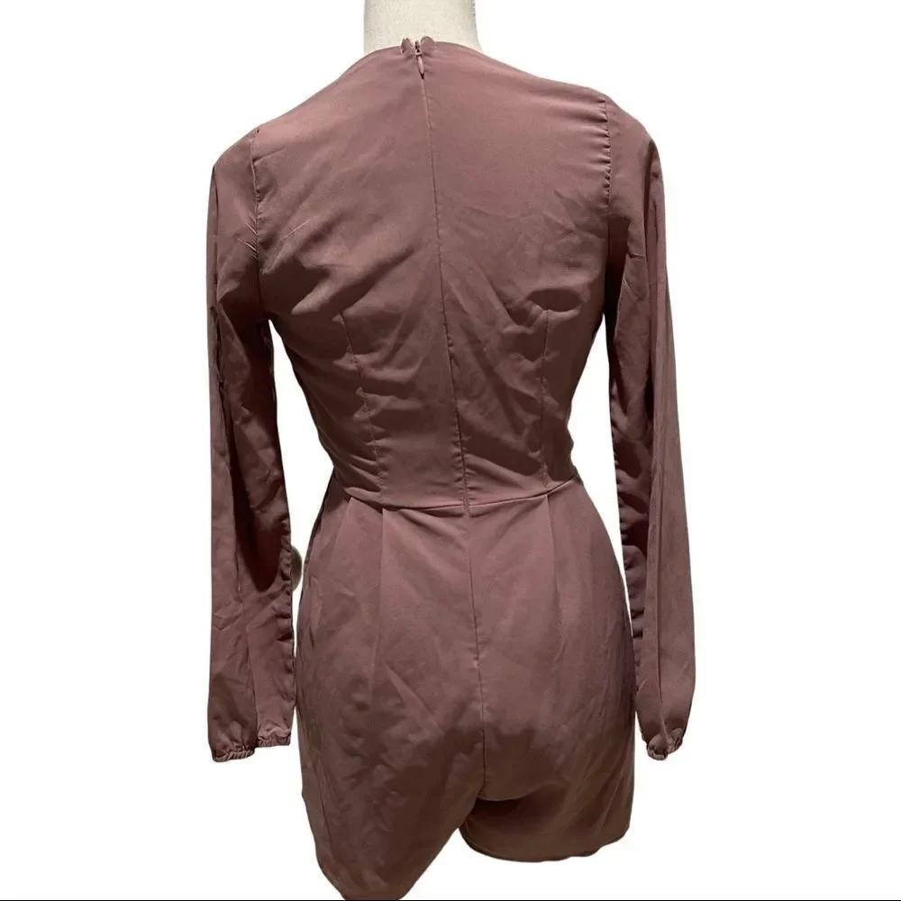 TOBI- plunging v neckline, romper, lightweight, size s - Picture 7 of 8